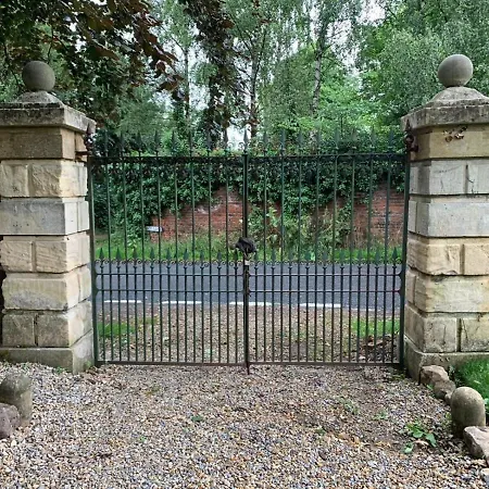 3b The Carriage House 6m Village Location * York