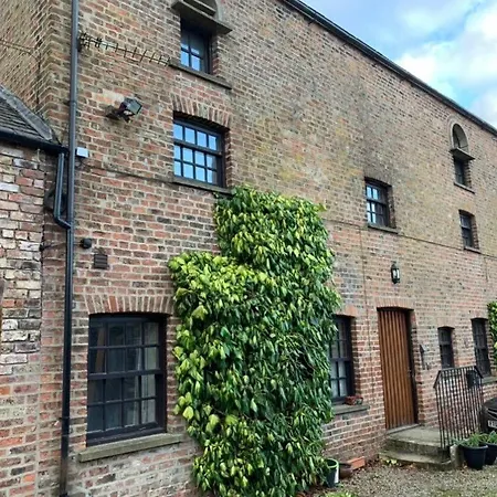 3b The Carriage House 6m Village Location Apartman York