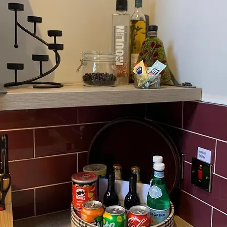 3b The Carriage House 6m Village Location York